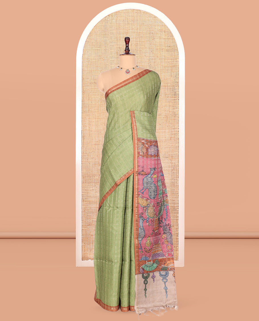 Green Checked Fancy Tussar Saree, Complemented by a Contrast Border, Kalamkari Flora-Fauna Printed Pallu, and a Contrast Blouse