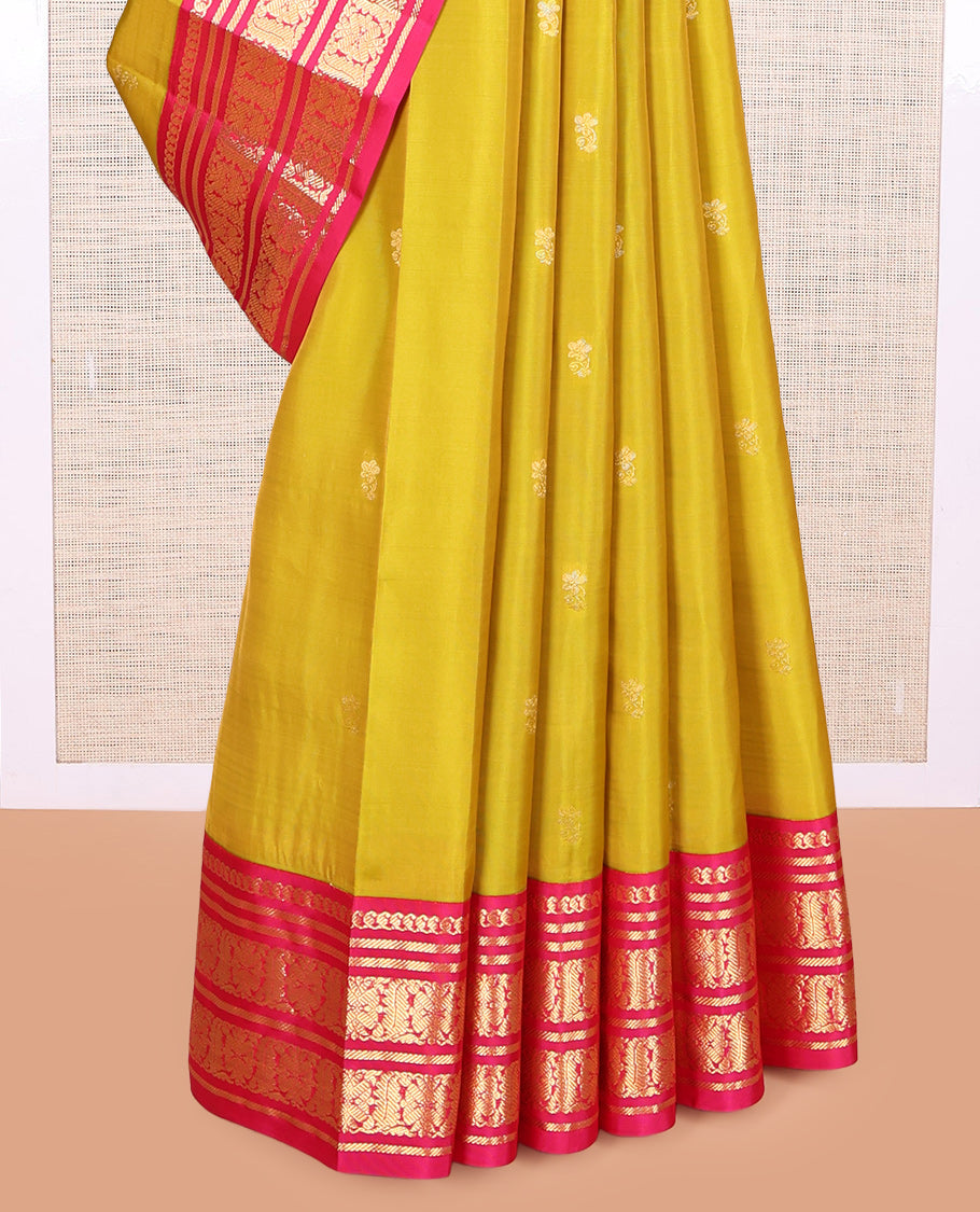 Green Zari Buttas Vasundhara Lite Silk Mix Saree, a Contrast Traditional Border, Jaal Pallu, Contrast Blouse