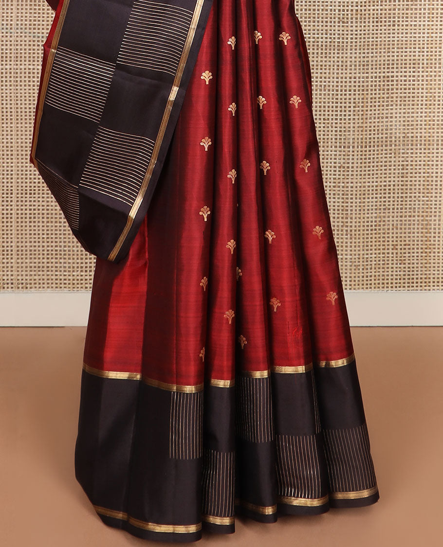 Rust zari buttas silk saree, contrast zari checked geometric patterned zari border & vanki pallu