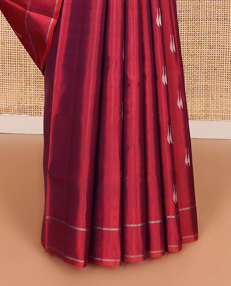 Red malli mokku buttas soft silk saree, rettai pettu border, and pallu of manga, neli, Greek key designs