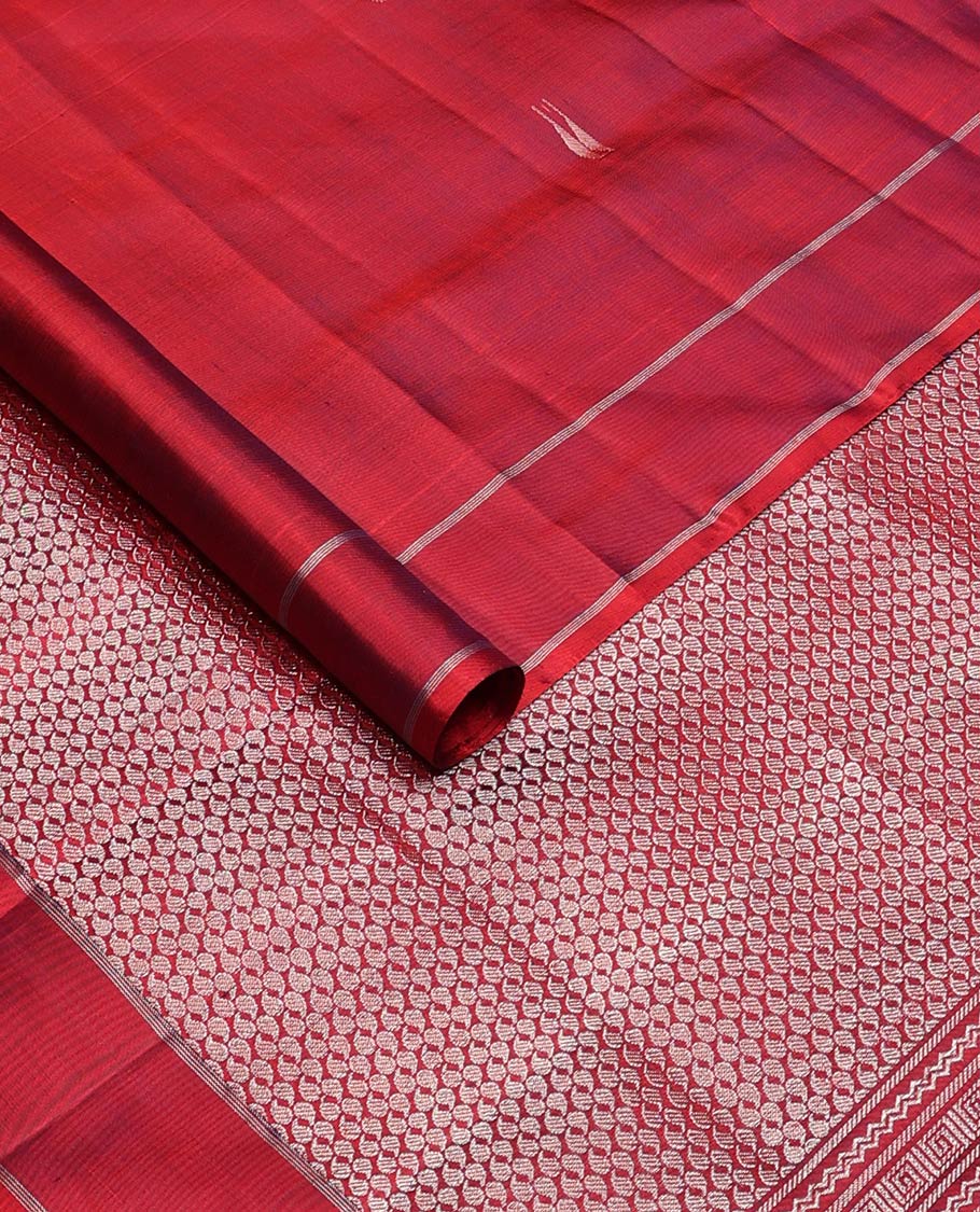 Red malli mokku buttas soft silk saree, rettai pettu border, and pallu of manga, neli, Greek key designs
