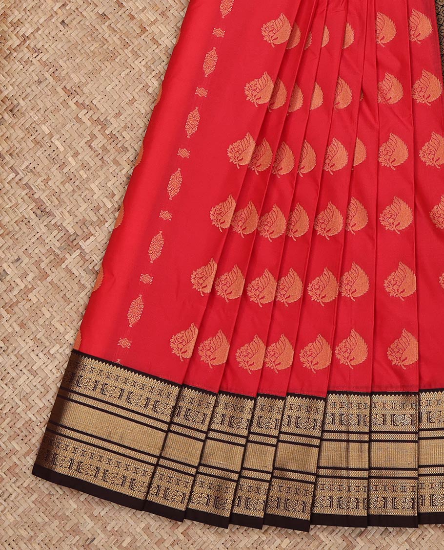 Red Budget Silk Saree, Woven with Zari Buttas on Its Body, Complemented by a Contrast Traditional Zari Border, Grand Jaal Pallu, and Paired with a Contrast Blouse
