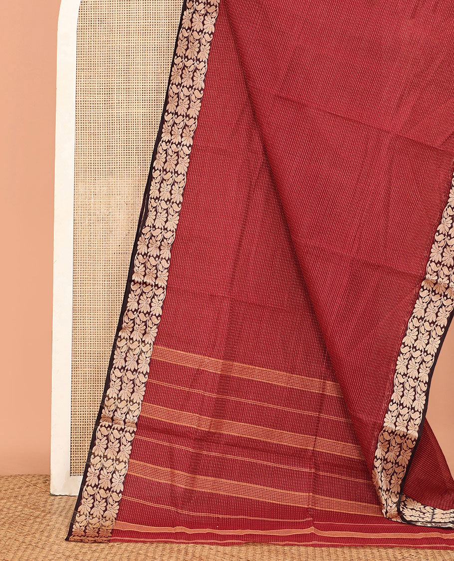 Red Sparsely Woven Bengal Cotton Saree, a Contrast Paisley Creeper Border, Self-Pallu, and No Blouse