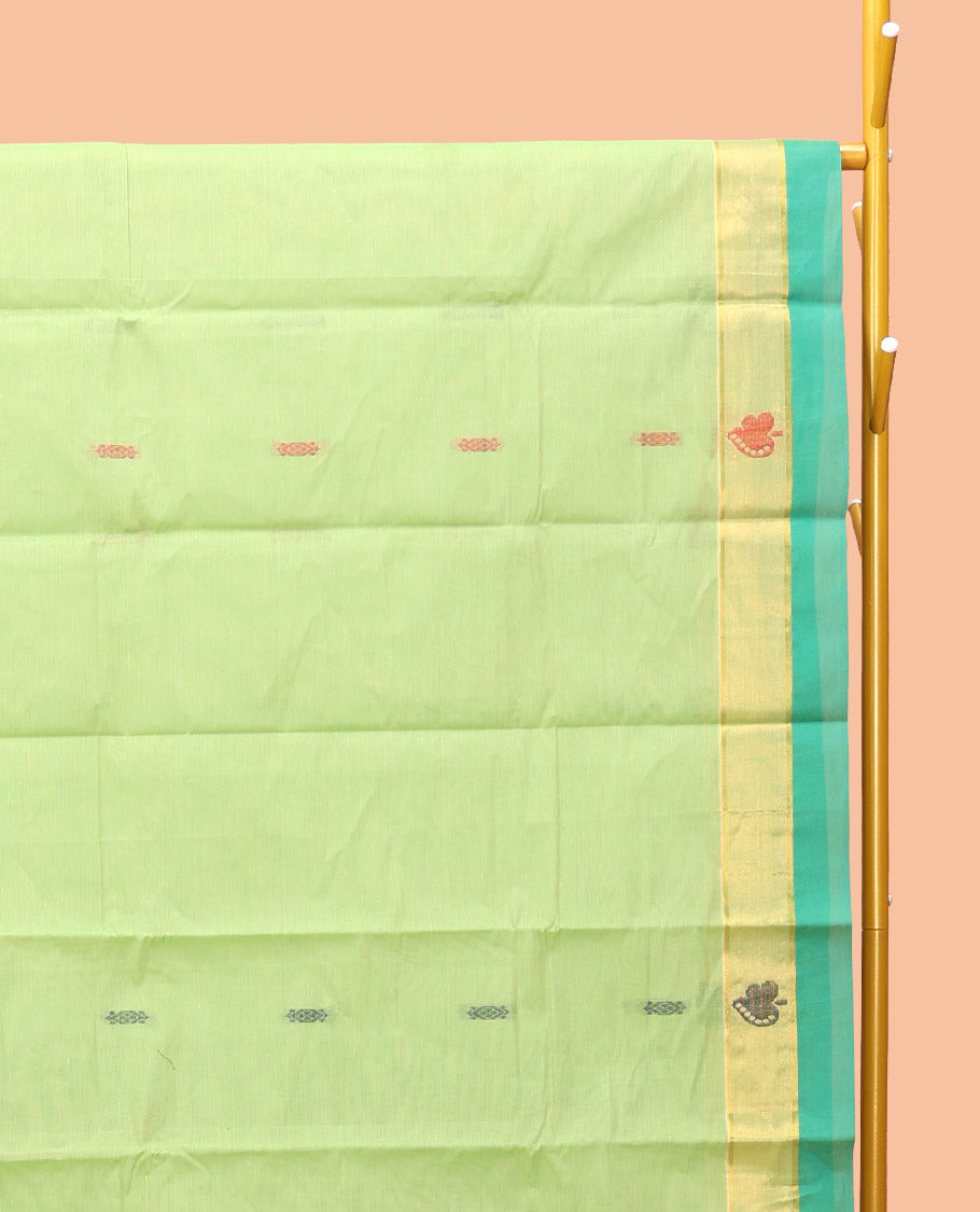 Green Kanchi Cotton Saree, Adorned with Buttas, Complemented by a Contrast Border, Intricate Pallu, and a Matching Blouse