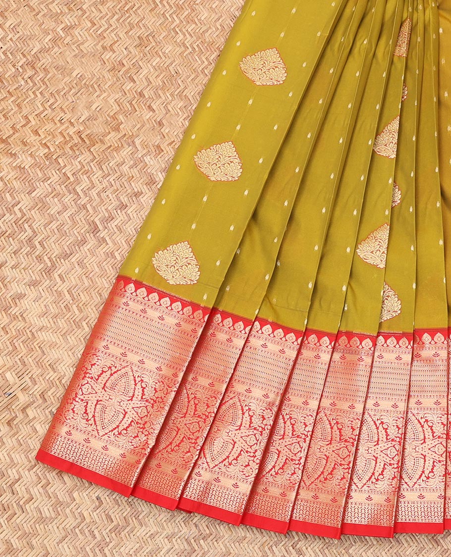 Green Budget Silk Saree, Styled with Zari Buttas, Complemented by Contrast Traditional Zari Border, a Grand Jaal Pallu and a Contrast Blouse