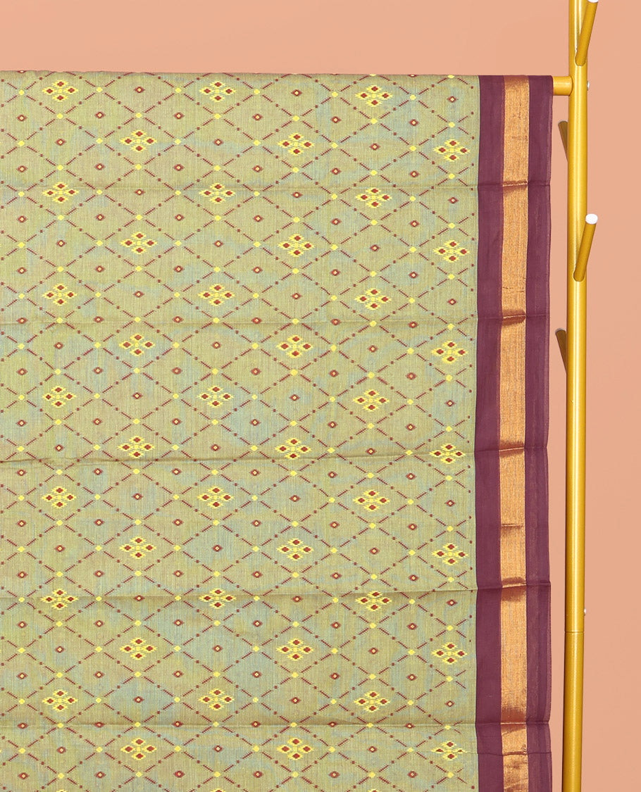 Green Chirala Cotton Saree, Accentuated with an Argyle Design, a Contrast Zari Border, Contrast Peacock Pallu, and a Contrast Blouse