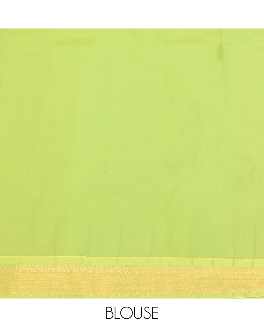 Green Budget Silk Saree, Richly Detailed with Floral Buttas All Over Its Body, Complemented by Contrast Traditional Zari Designs Woven Border, Grand Pallu and Paired with a Contrast Blouse