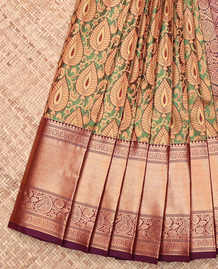 Green Budget Silk Saree, Highlighted with Jacquard Design, Complemented by a Contrast Traditional Zari Border, Grand Jaal Pallu, and a Contrast Blouse