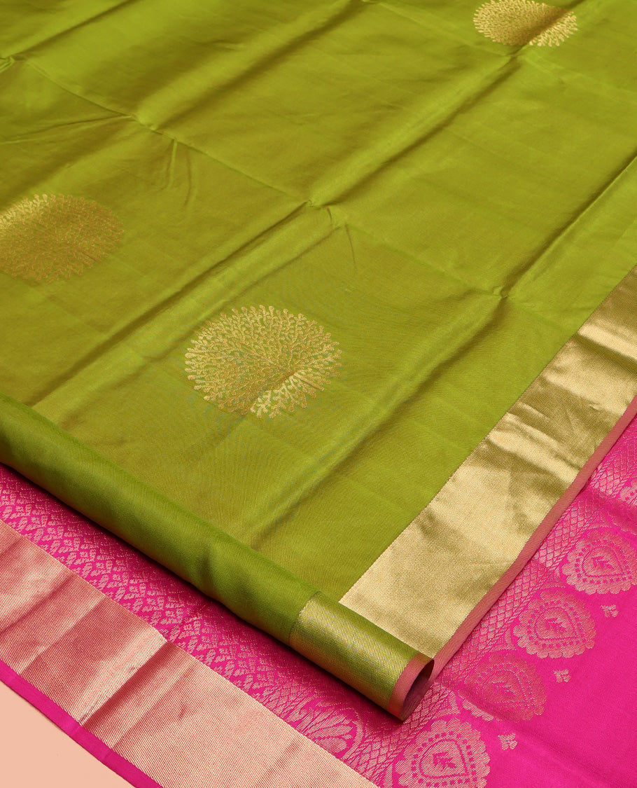 Green Mayuri Lite Silk Mix Saree, Accentuated with Tree Zari Buttas All Over Its Body, Complemented by a Contrast Bavanji Border, Pallu of Intricate Designs, and Paired with a Contrast Blouse