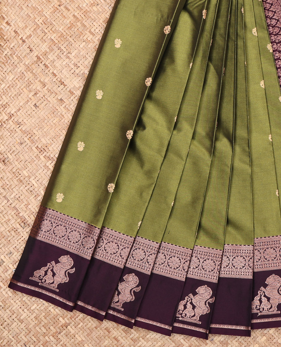 Green Budget Silk Saree, Elevated with Zari Buttas, Complemented by a Contrast Traditional Zari Border of Singam Designs, Grand Pallu, and a Contrast Blouse