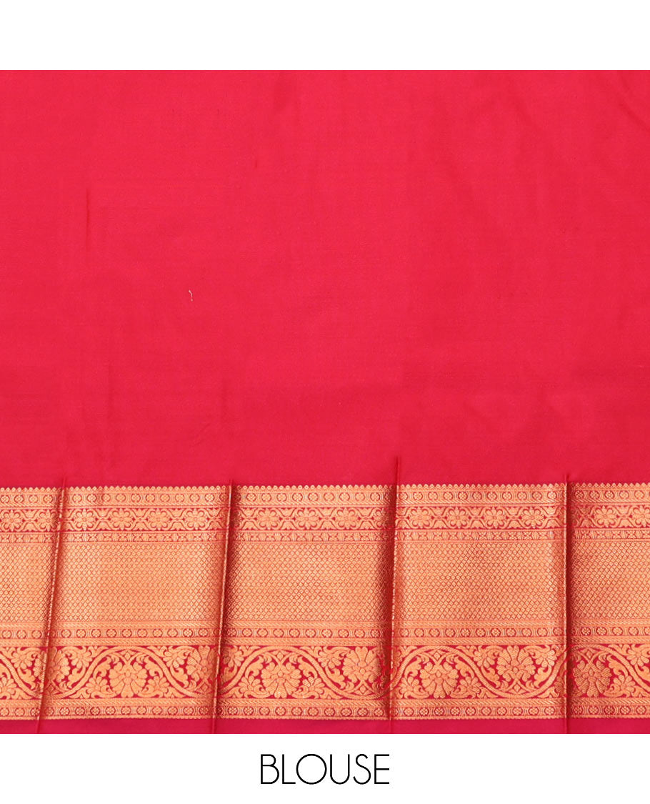 Green Budget Silk Saree, Beautified with Jacquard Design, Contrast Traditional Zari Border, Grand Pallu, and a Contrast Blouse