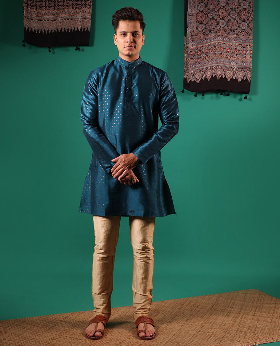 Blue diamond motifs golden foil printed with full-sleeved men's kurta