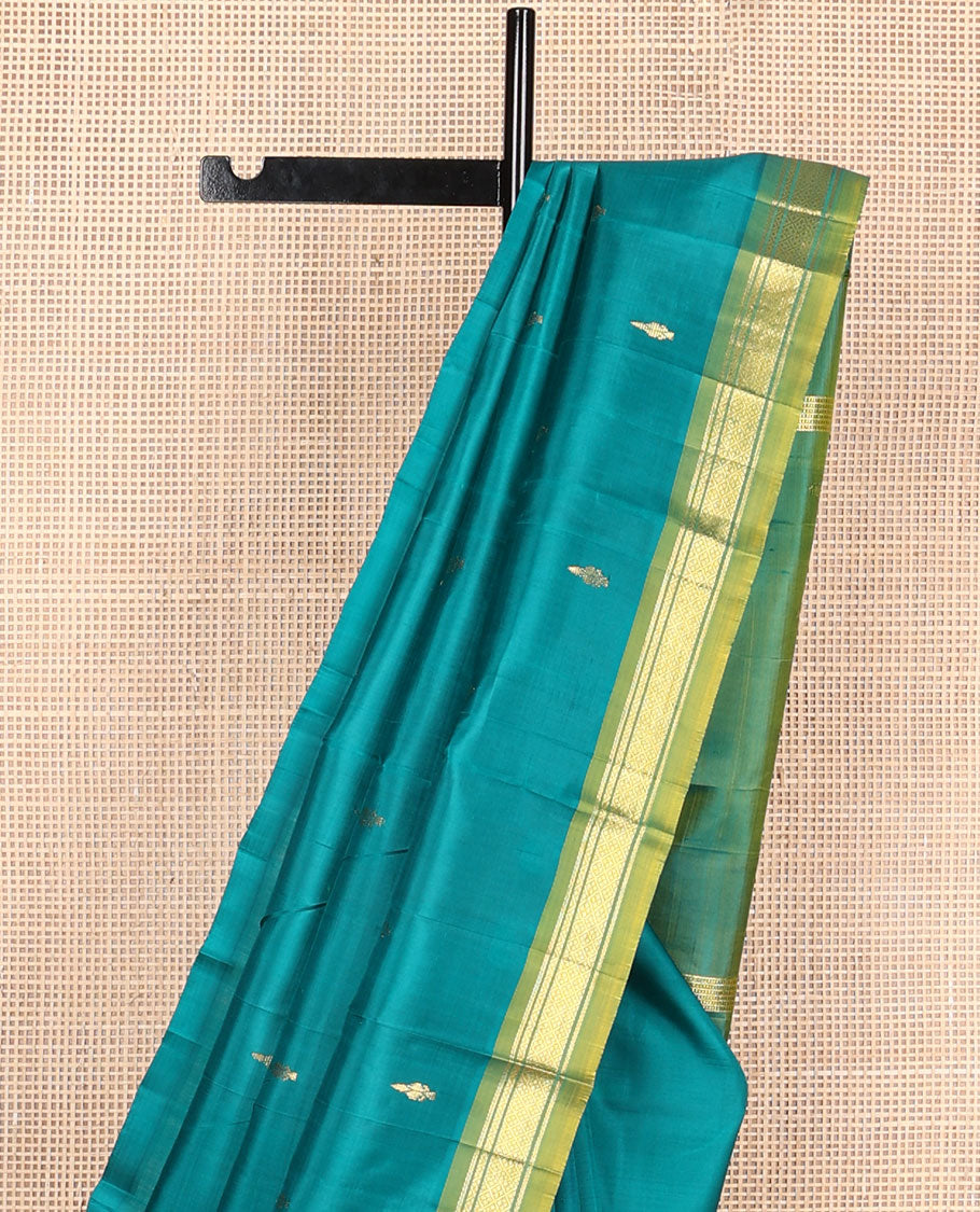 Green buttas Kanchipuram silksaree, contrast one-sided zari border of banaras & jaal design & zari design pallu