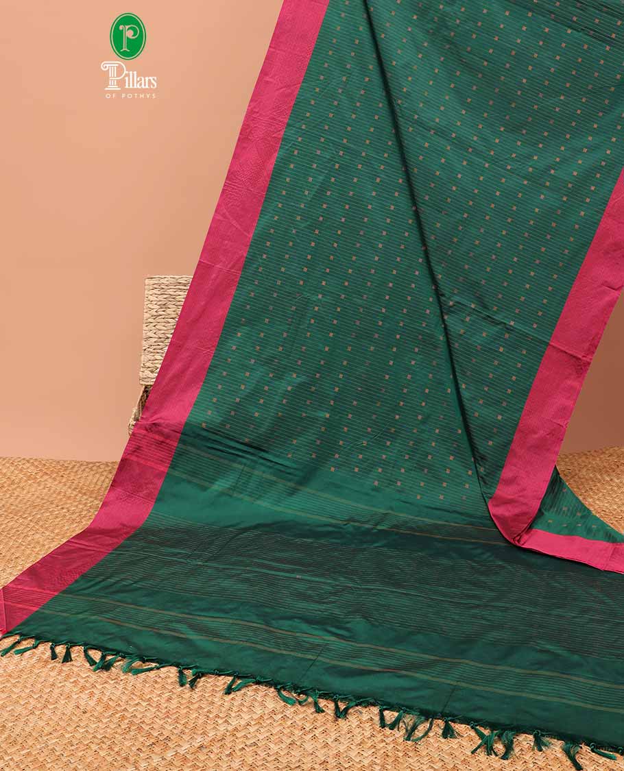 Green vaira ousi line double wrap butta bhavishna saree with contrast pink zari border & contrast pink color blouse