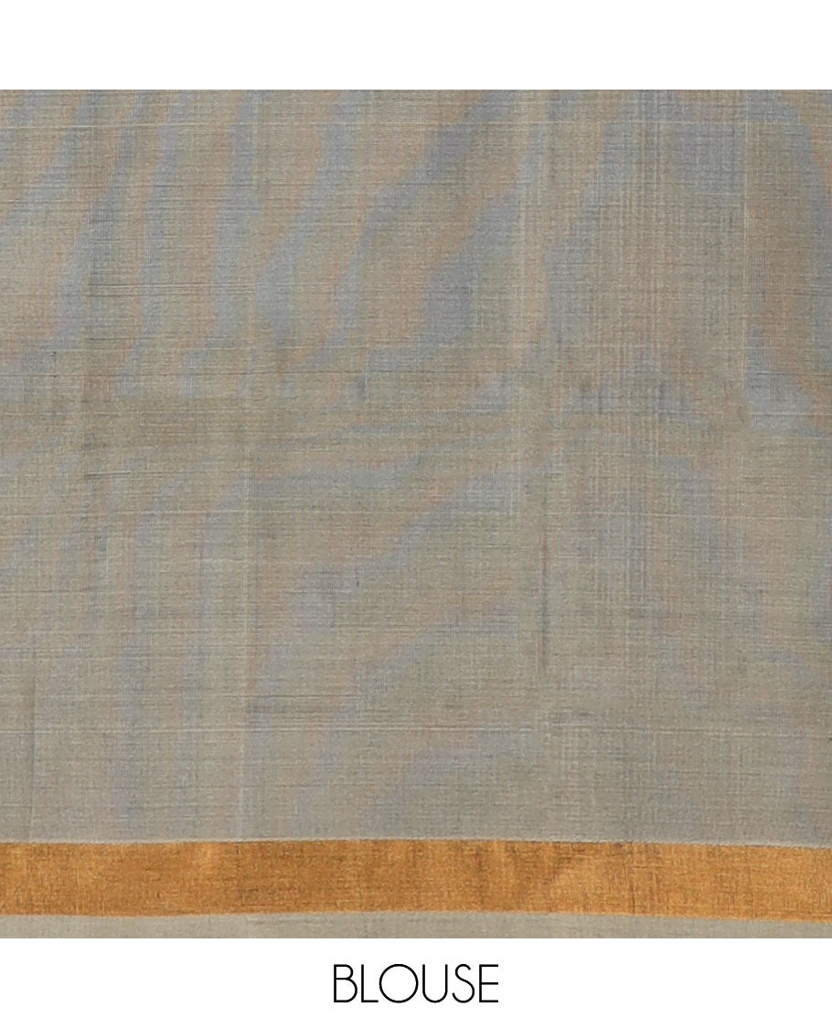 Green uppada saree with floral buttas all-over its body & pallu, plain border