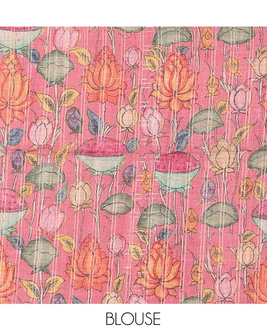 Green Checked Fancy Tussar Saree, Complemented by a Contrast Border, Kalamkari Flora-Fauna Printed Pallu, and a Contrast Blouse