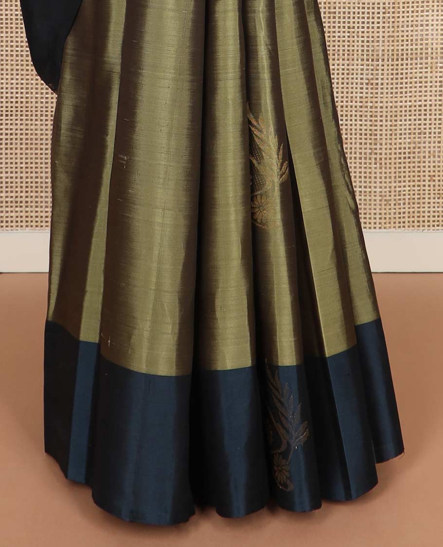 Green floral zari buttas silk mix saree, contrast floral zari design border & floral jaal pallu