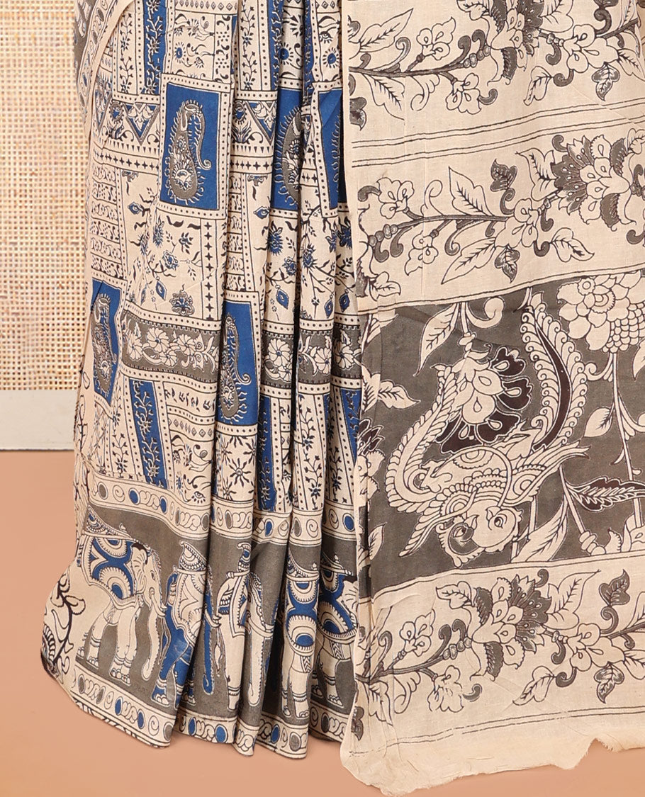 Blue-Grey Kalamkari Cotton Saree, Accentuated with Intricate Print, Complemented By Printed Border, Kalamkari Peacock Motifs Pallu, and a Matching Blouse