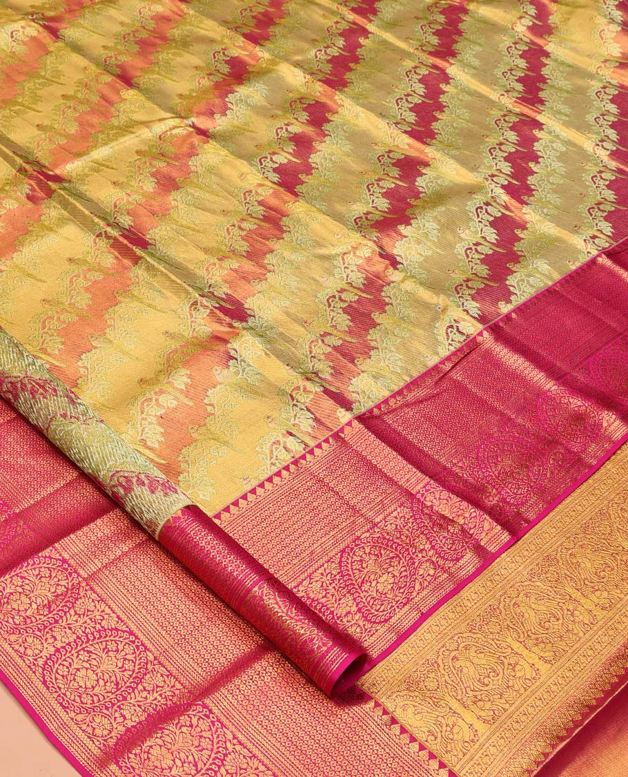 Green Kanchipuram Tissue Silk Saree, Gracefully Embellished with Floral Jacquard, Complemented by a Contrast Border, Jaal Pallu, and a Contrast Blouse