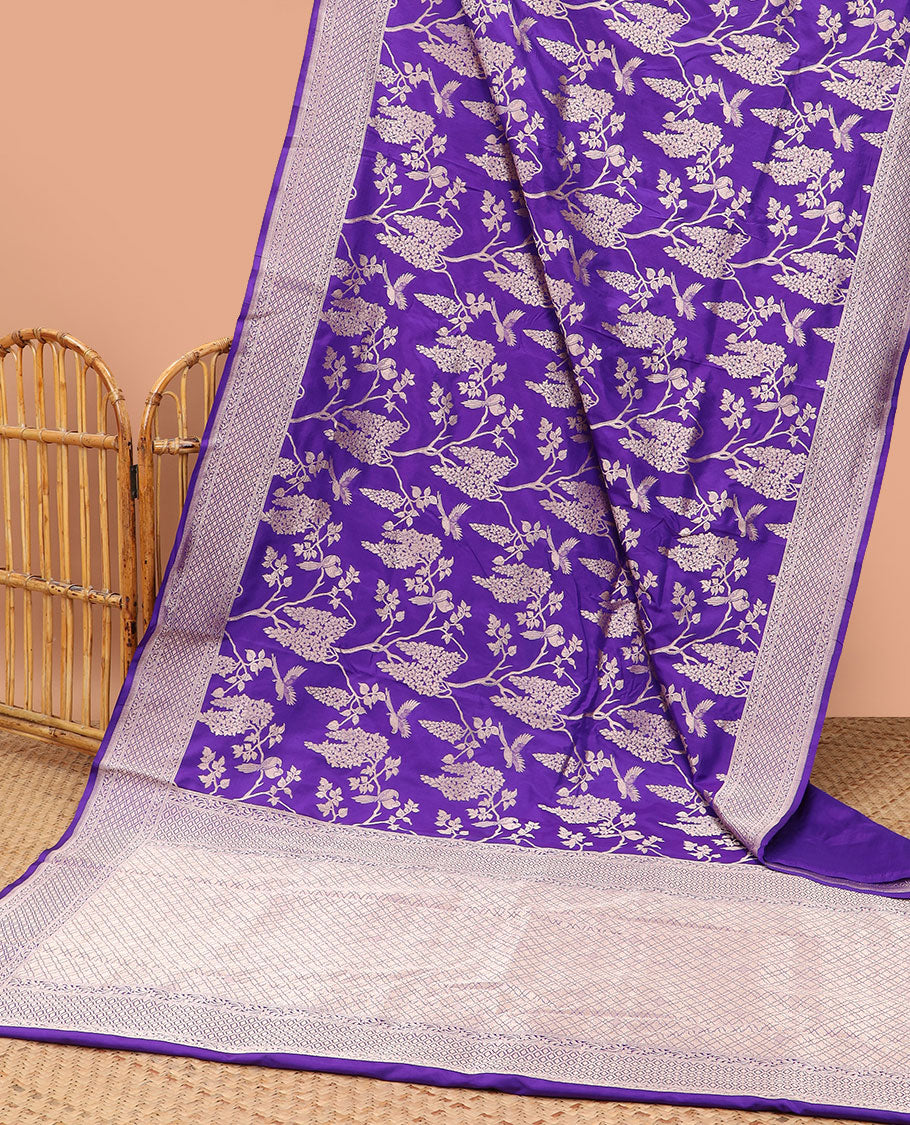 Purple floral jacquard banaras silk saree with self checked design border & intricate checked floral design pallu