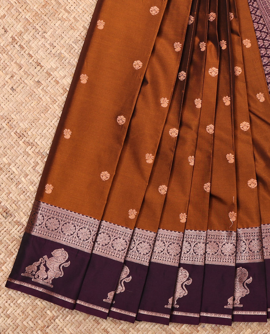 Copper Budget Silk Saree, Embellished with Zari Buttas, Complemented by a Contrast Traditional Zari Border of Singam Designs, Grand Pallu, and a Contrast Blouse