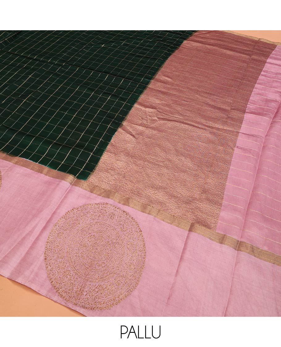 Green Raw Mango Silk Saree Decked Up with Checks, Features a Contrast Chakram Motifs Border, a Zari-Elevated Pallu, and Paired with a Contrast Blouse