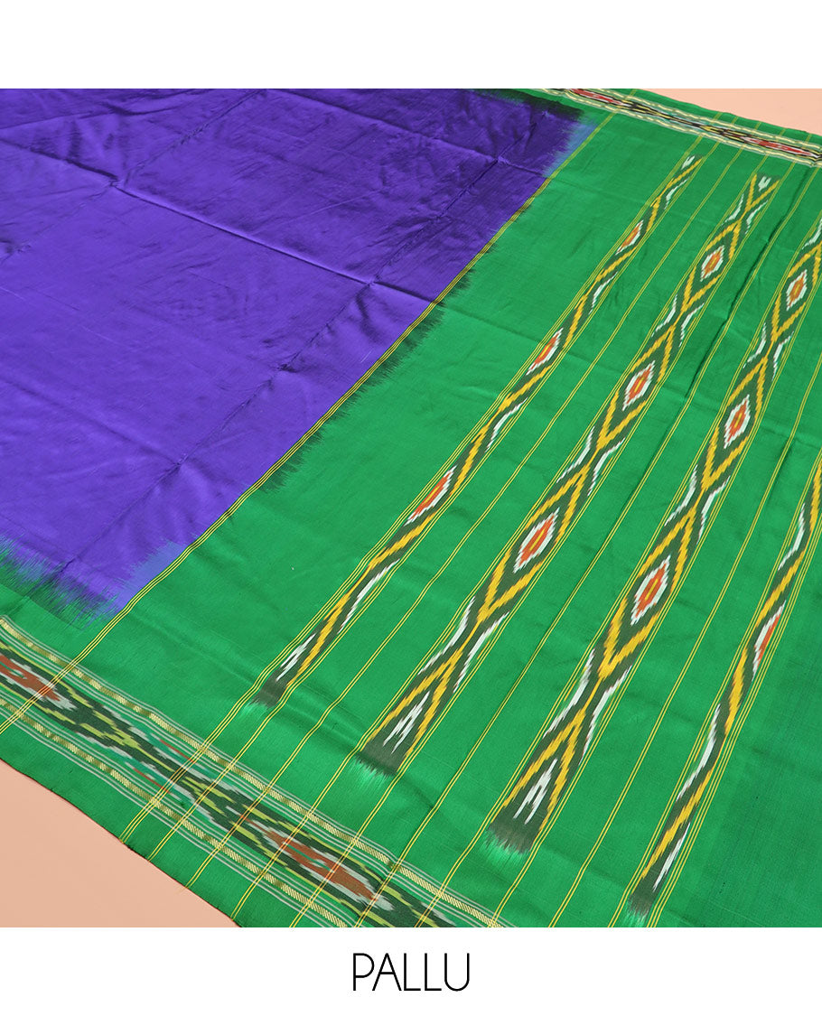 Violet Plain Ikkat Silk Saree with a Contrast Green Border Adorned by a Hazy Ikkat Weave, Featuring a Pallu Flanked by Stripes and Ikkat Texture