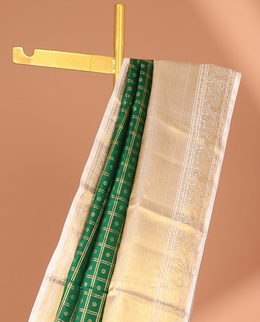 Green floral enclosed checked design kanchipuram silk saree with contrast korvai design sombu, banaras, paun, kuyil kann design & zari design pallu