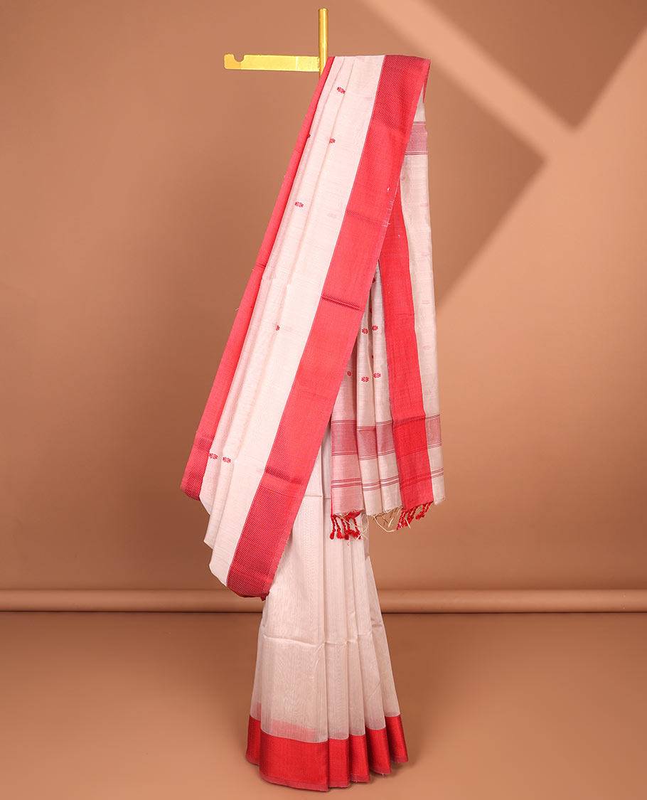 Cream floral motifs maheshwari cotton saree with self argyle design border & floral motifs pallu