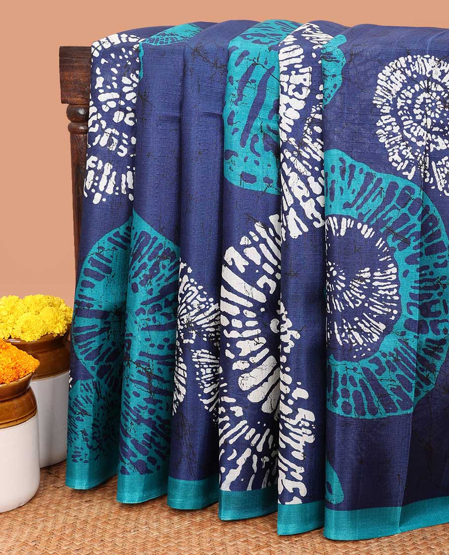 Navy blue shibori pathik min design khadhi silk saree with contrast blouse