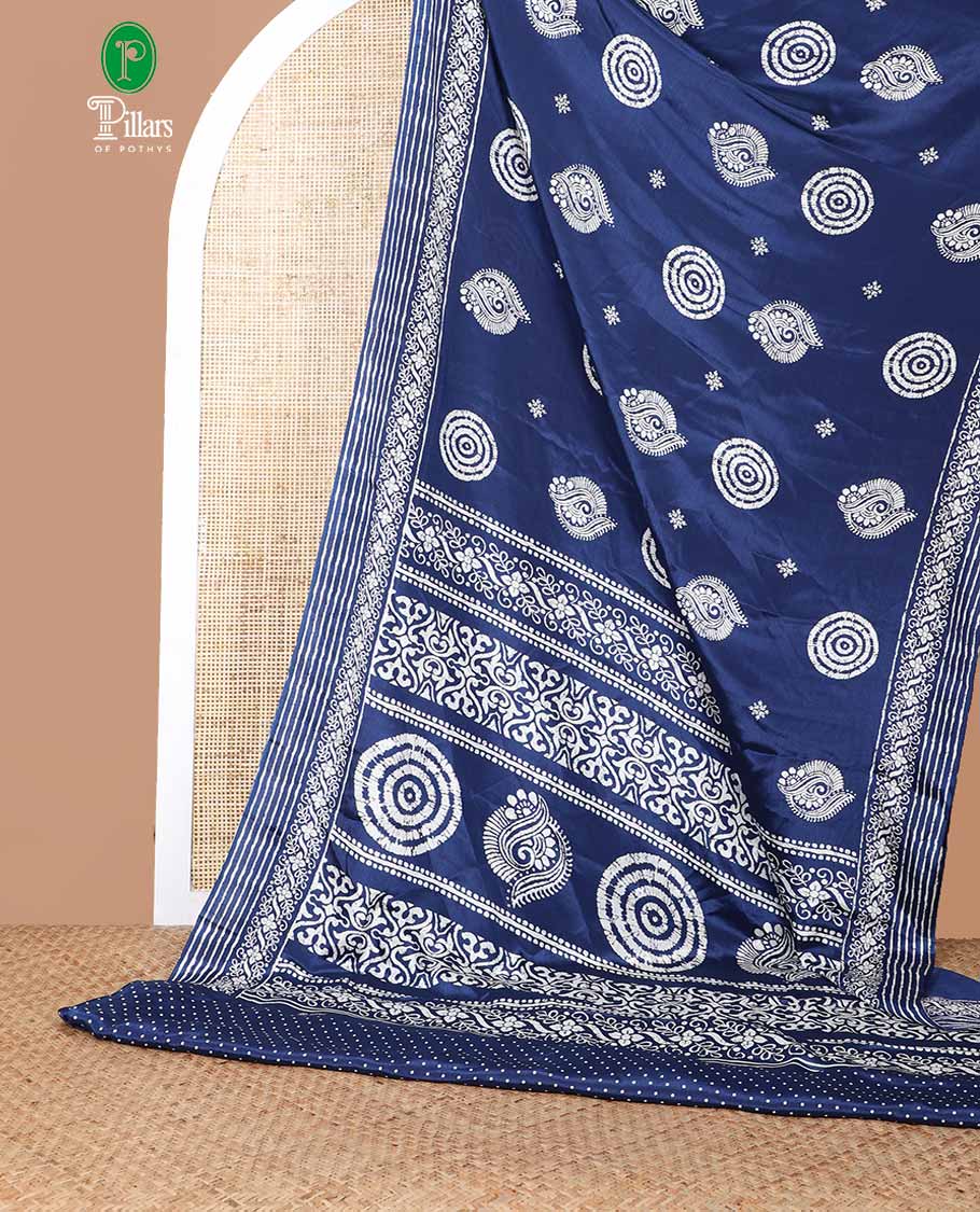 Blue printed turkey crepe saree with printed border & printed pallu along with dot printed blouse