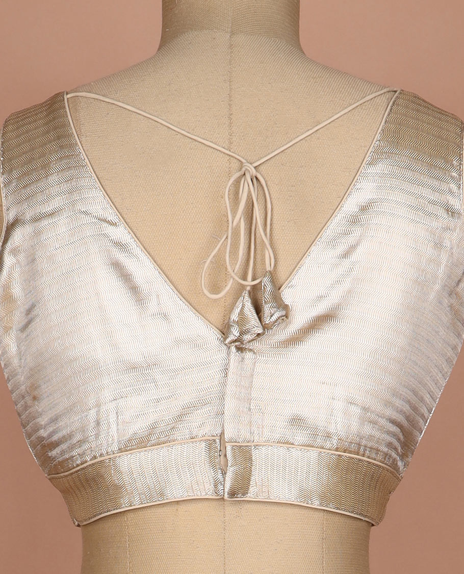Gold chevron design front and back V-neck sleeveless tissue readymade blouse