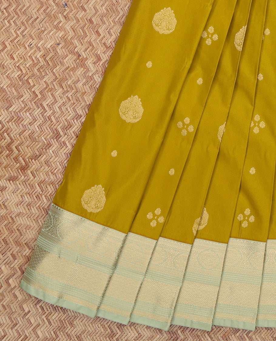 Green Budget Silk Saree Featuring Zari Buttas, a Contrast Traditional Zari Border, Grand Pallu, and a Contrast Blouse