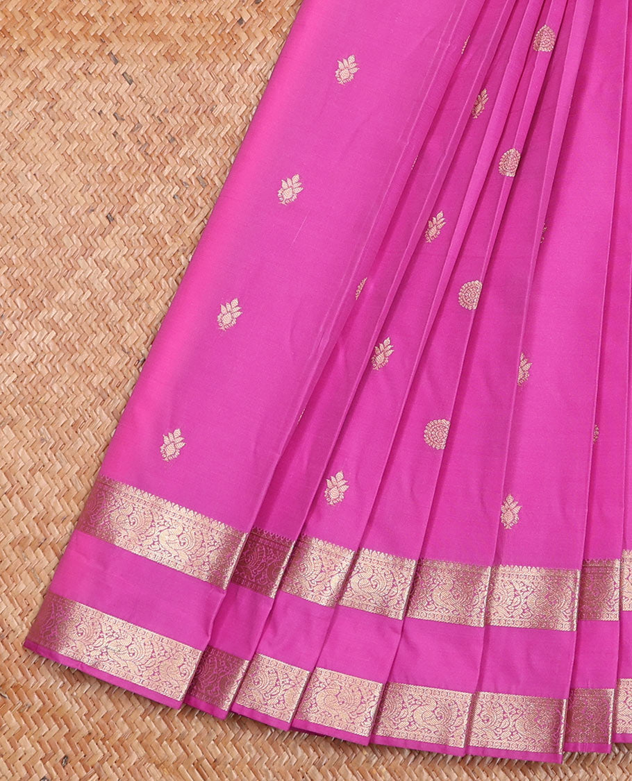 Pink Budget Silk Saree, Finely Crafted with Zari Buttas, Embellished with Traditional Zari Motifs Steeped Rettai Pettu Border, Adorned with Jaal Pallu, and a Matching Blouse