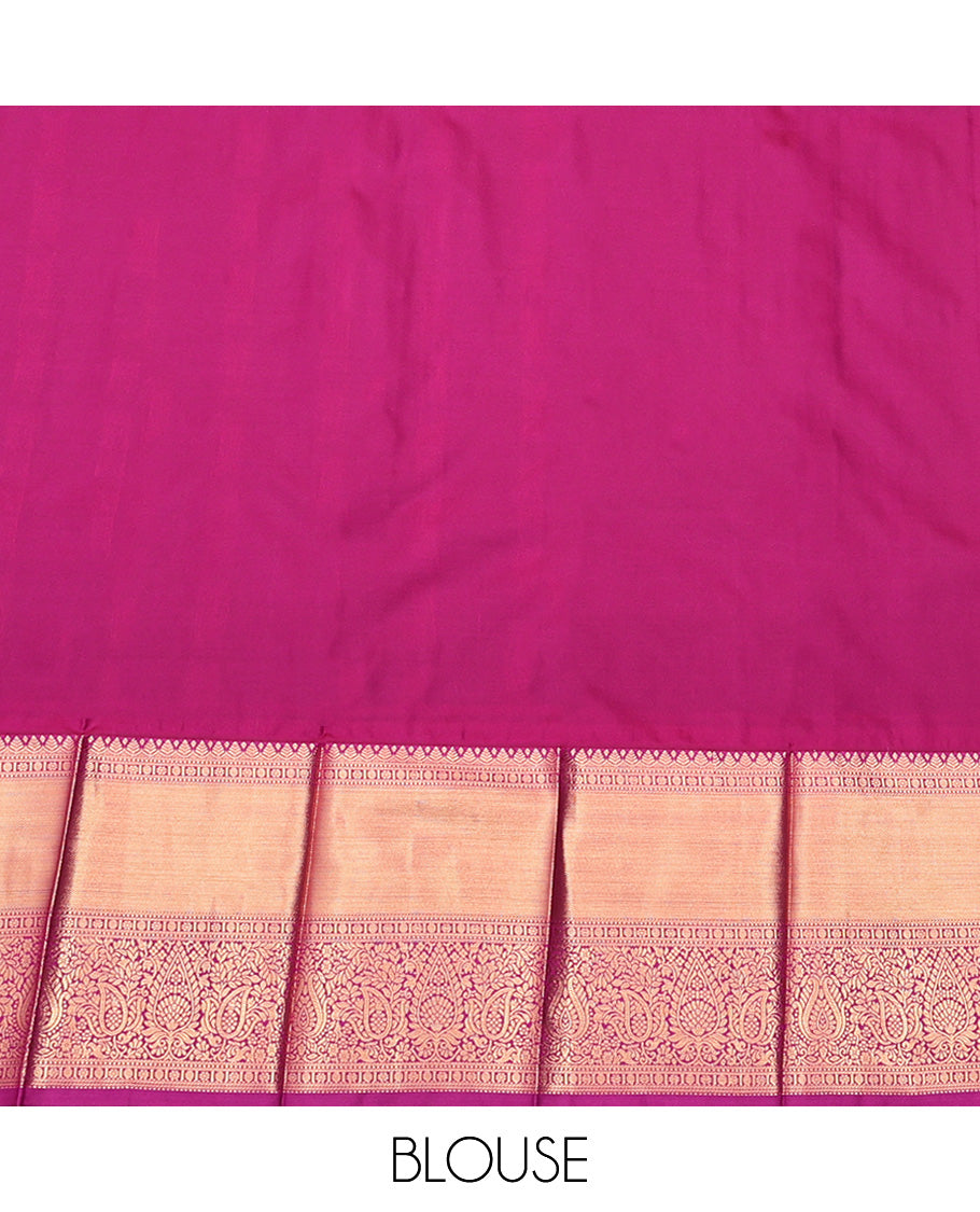 Green Budget Silk Saree, Woven with Zari Buttas, Captivating Contrast Traditional Zari Design Border, Pallu of Intricate Design, and Has a Contrast Blouse