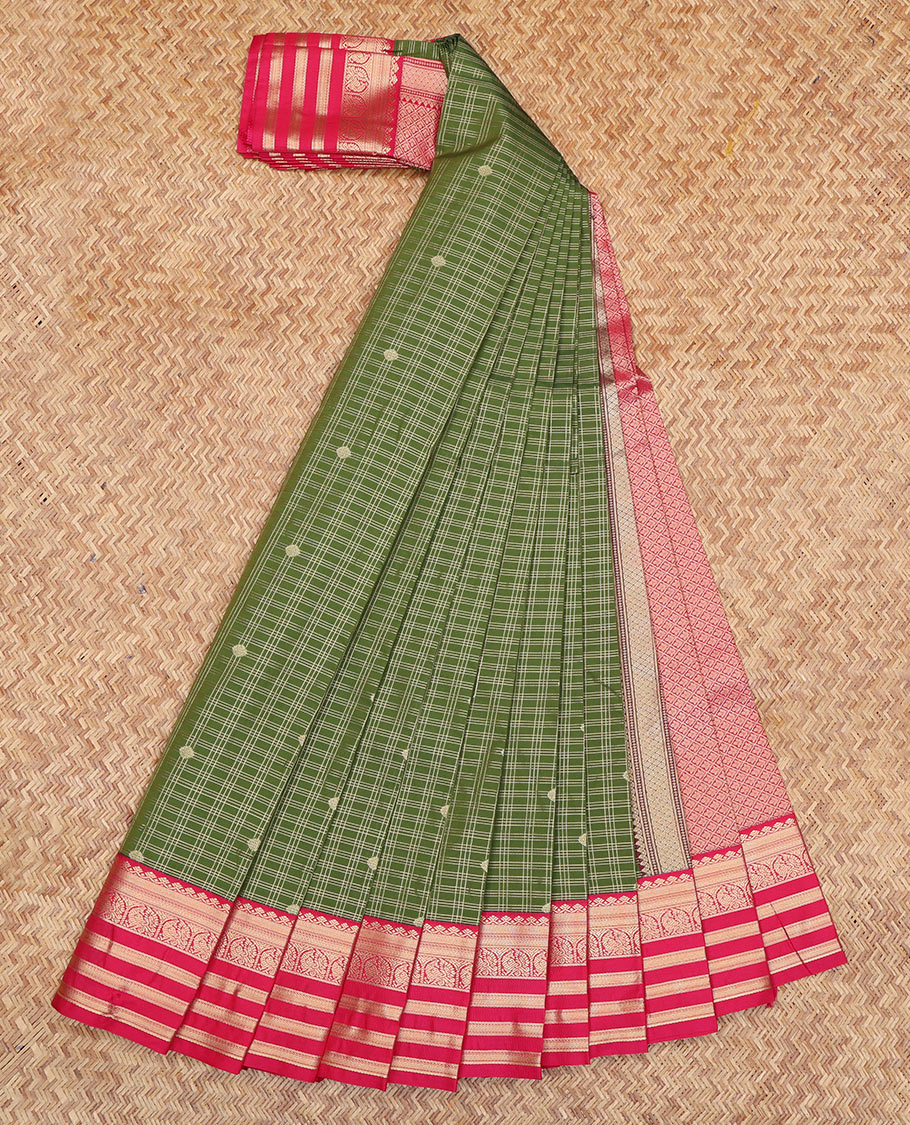 Green Budget Silk Saree, Woven with Zari Buttas and Checks, a Contrast Traditional Zari Border, Jaal Pallu, and a Contrast Blouse