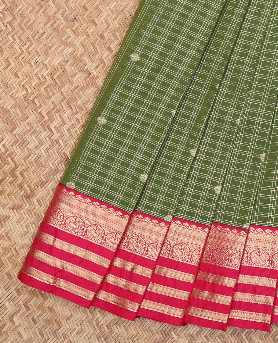Green Budget Silk Saree, Woven with Zari Buttas and Checks, a Contrast Traditional Zari Border, Jaal Pallu, and a Contrast Blouse