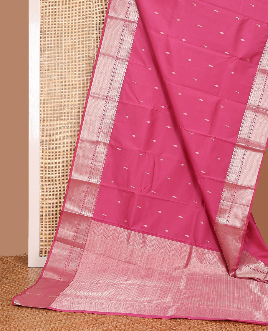 Pink muniya zari buttas Vasundhara silk mix saree, zari border of rekku, paisa, then kuli kann, mayil kann, and paiyaadi kattam and geometric design pallu