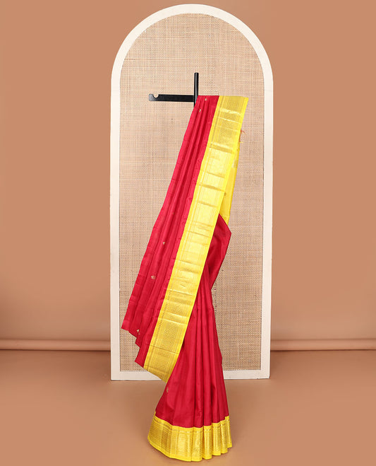 Red zari buttas Kanchipuram silksaree, contrast korvai one-sided border of thilakam mokku,banaras, muthu & jaal & zari design pallu