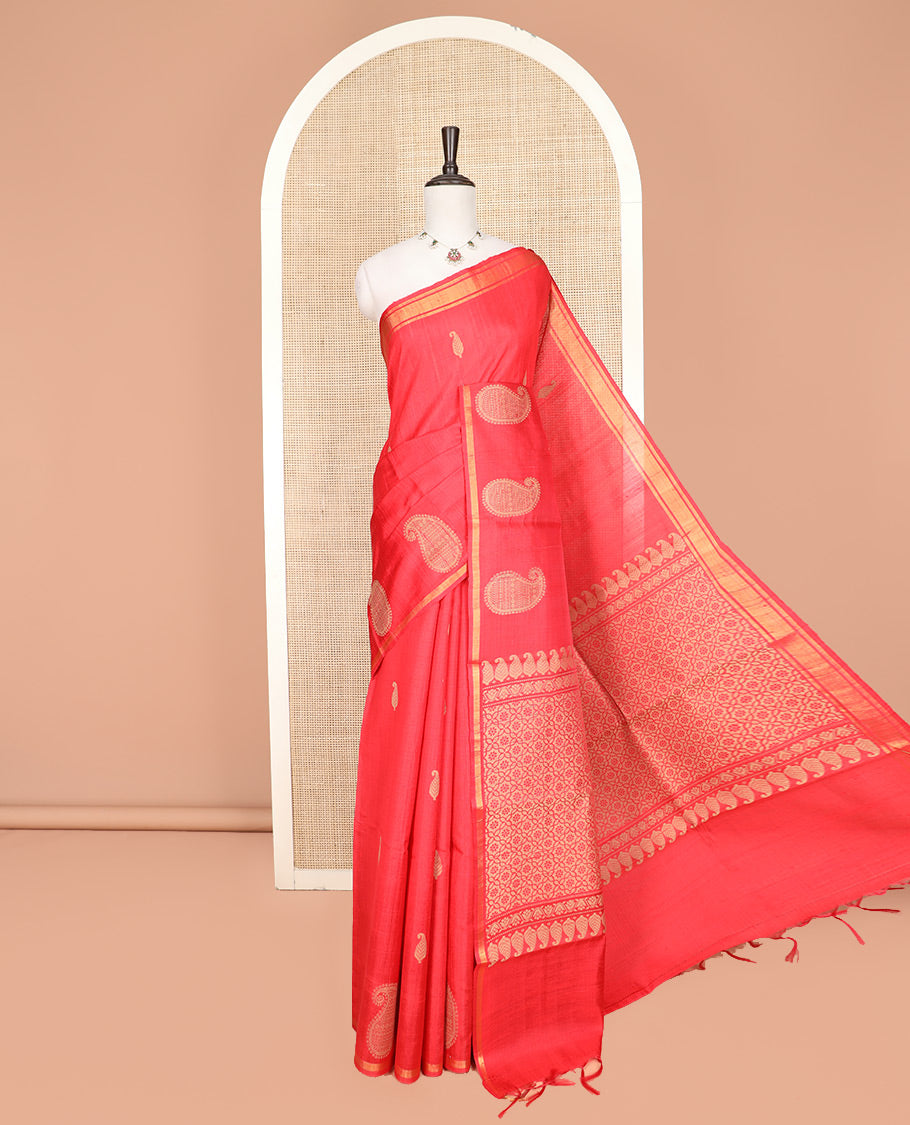 Red Dupion Silk Saree, Mesmerized with Decorated-Paisley Buttas All Over Its Body, Complemented by a Pallu of Jaal Designs, and Paired with a Matching Blouse