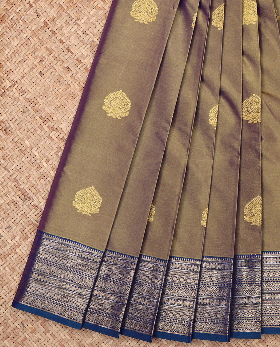 Green Budget Silk Saree, Graced with Zari Buttas, Complemented by a Contrast Traditional Zari Border, Jaal Pallu, and a Contrast Blouse