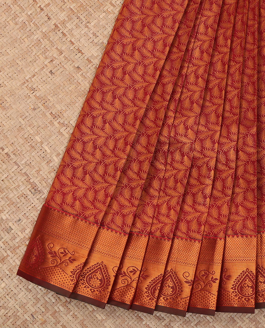 Light Maroon Budget Silk Saree, Elegantly Framed with Jacquard Design, a Contrast Traditional Zari Border, Grand Pallu, and a Contrast Blouse