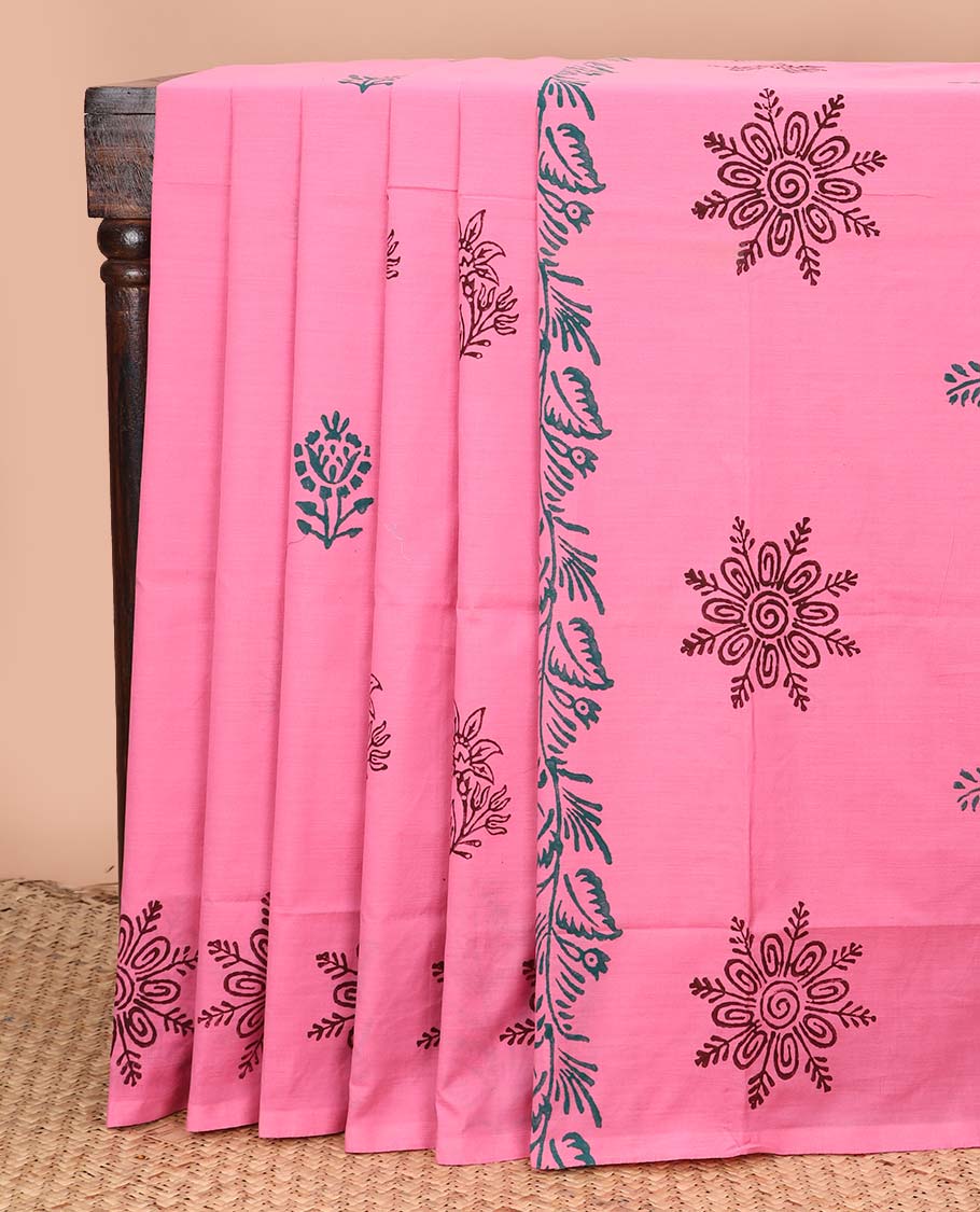 Borderless bright pink floral motifs printed poly cotton saree, floral printed pallu
