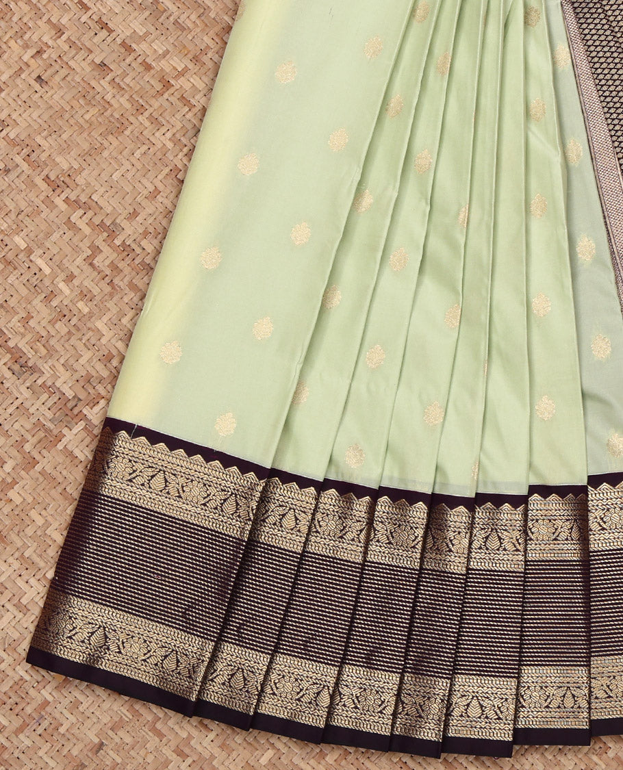 Pista Green Budget Silk Saree, Mesmerized with Zari Buttas on Its Body, Complemented by a Contrast Traditional Zari Design Border, Grand Jaal Pallu, and Paired with a Contrast Blouse