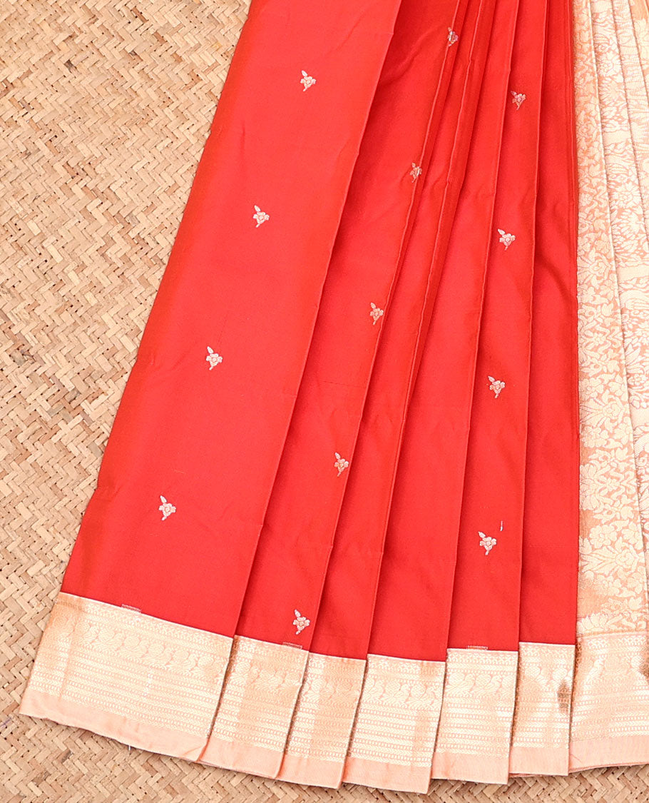 Red Budget Silk Saree, Beautified with Zari Buttas, Captivating Contrast Traditional Zari Design Border, Intricately Designed Pallu, and Has a Contrast Blouse