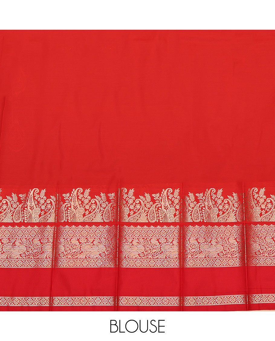 Purple Budget Silk Saree, Artfully Detailed with Zari Buttas on Its Body, Complemented by a Contrast Traditional Zari Designs Woven Rettai Pettu Border, Grand Pallu of Jaal Designs, and Paired with a Contrast Blouse