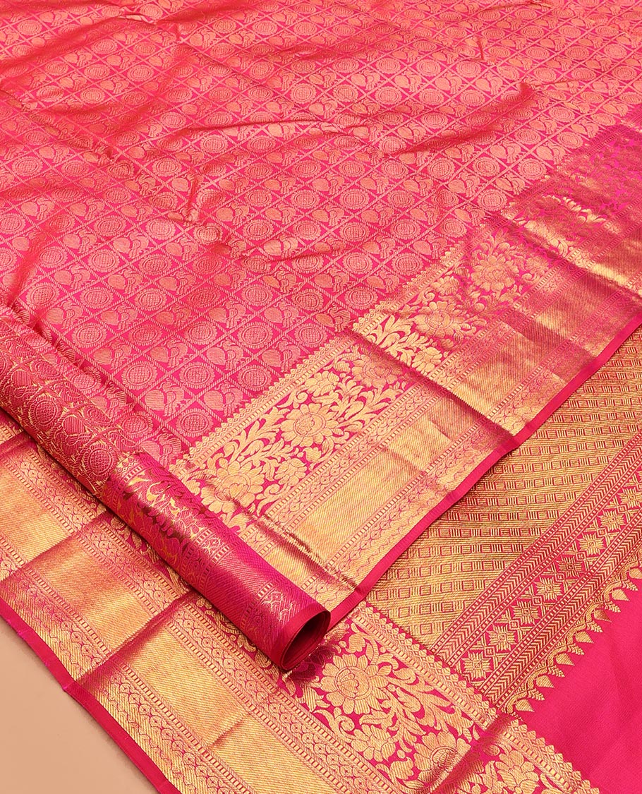 Pink Kanchipuram Wedding Silk Saree, Bedecked with Mayil-Chakram Jacquard Design, Zari Border of Kodi Visiry Designs, Grandly Decked Up Pallu, and a Matching Blouse