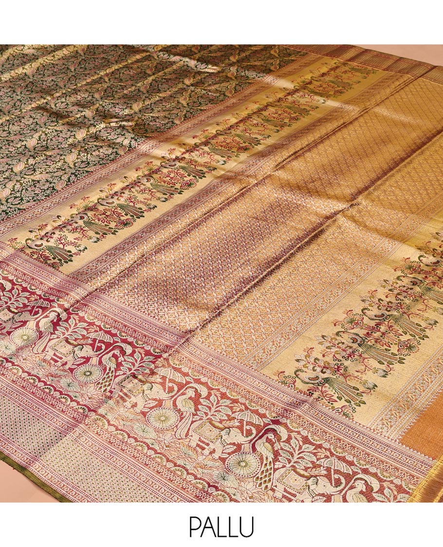 Green Kanchipuram Tissue Silk Saree, Finely Crafted with Floral Jacquard, Complemented by a Contrast Peacock Design Border, Intricately Designed Pallu, and a Contrast Blouse