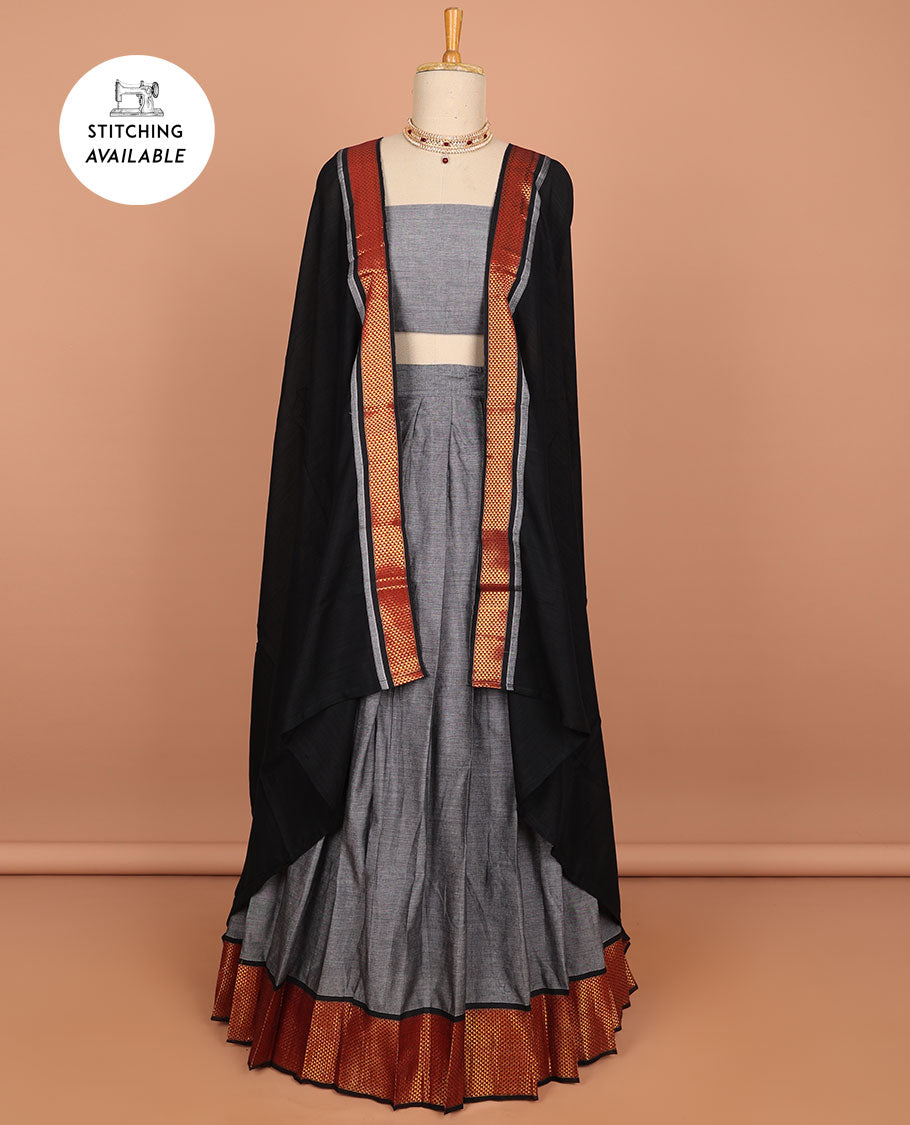 Pink cotton half saree with contrast traditional border , plain blouse & plain dhavani with zari design border