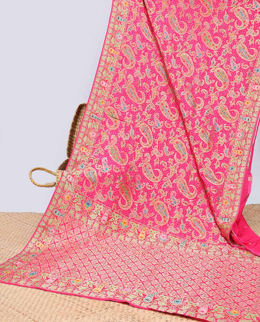 Pink paisley motifs semi-banaras dola silksaree with self paisley motifs border & pallu of argyle pattern